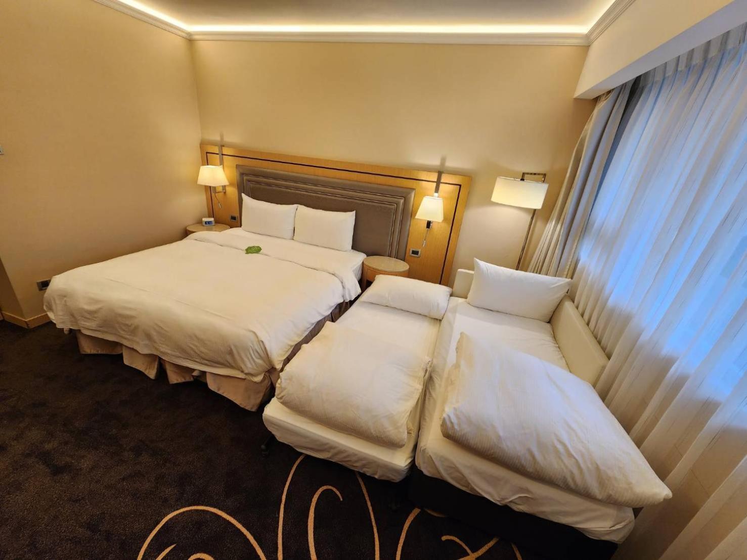 Hotel K Songjiang 4*