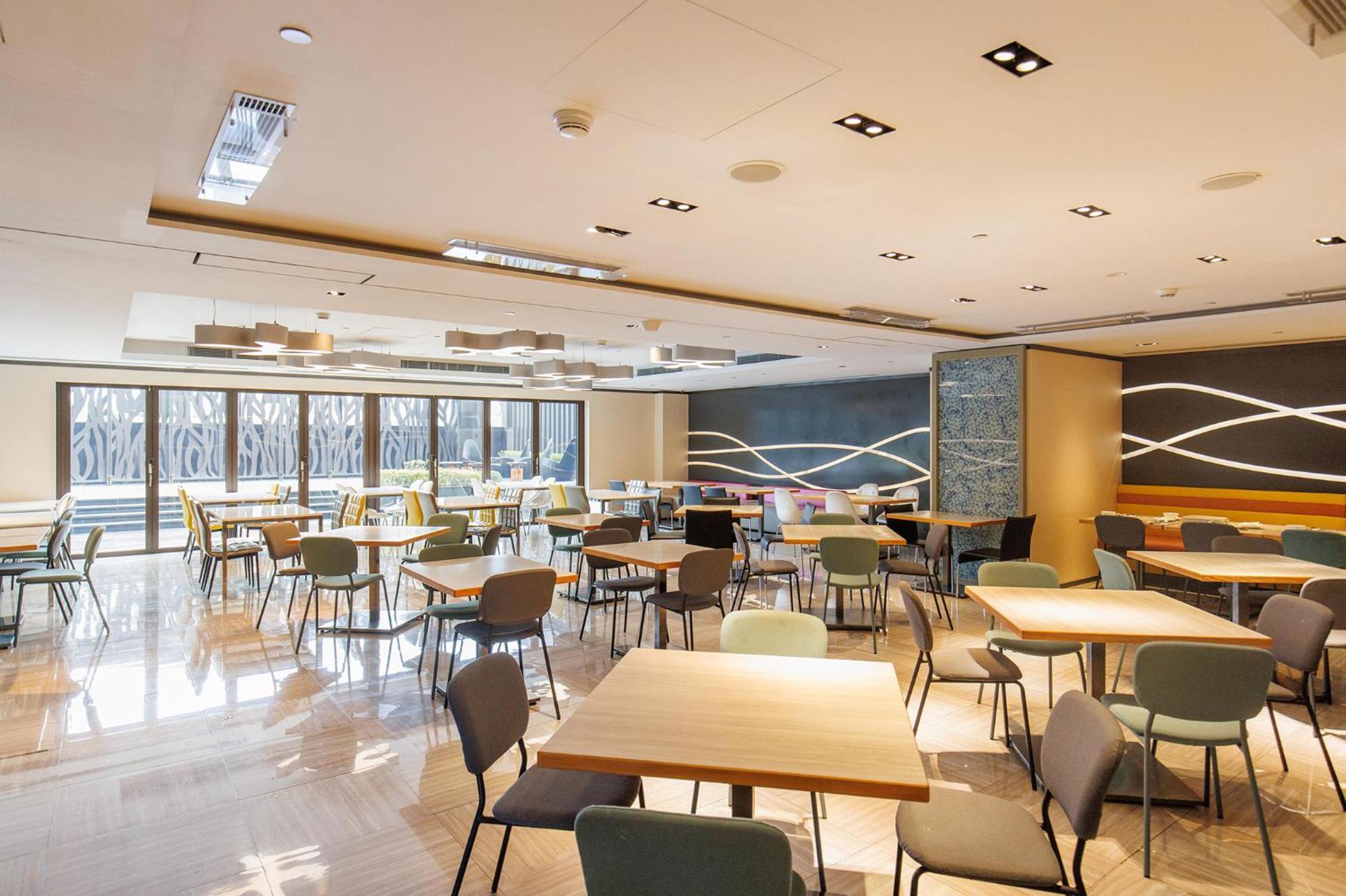 Aloft Beitou Hotel 4*