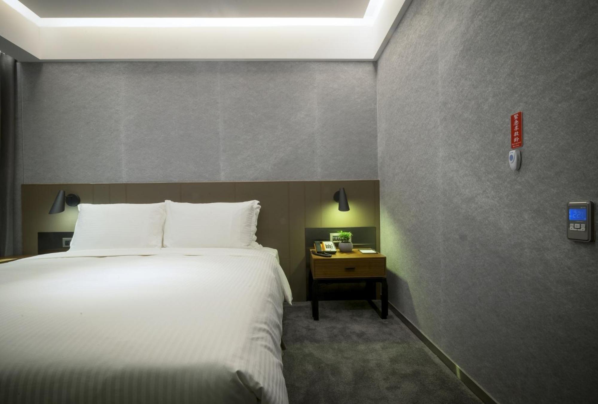 Check Nanjing 4*