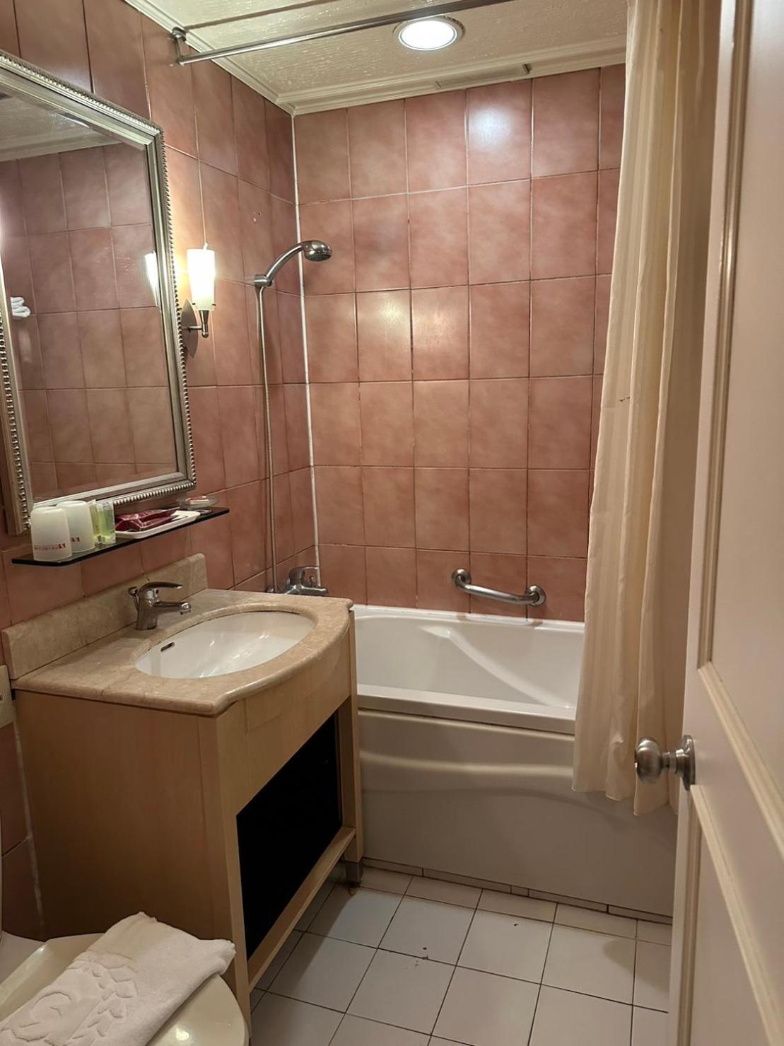 Hotel Erin 3*