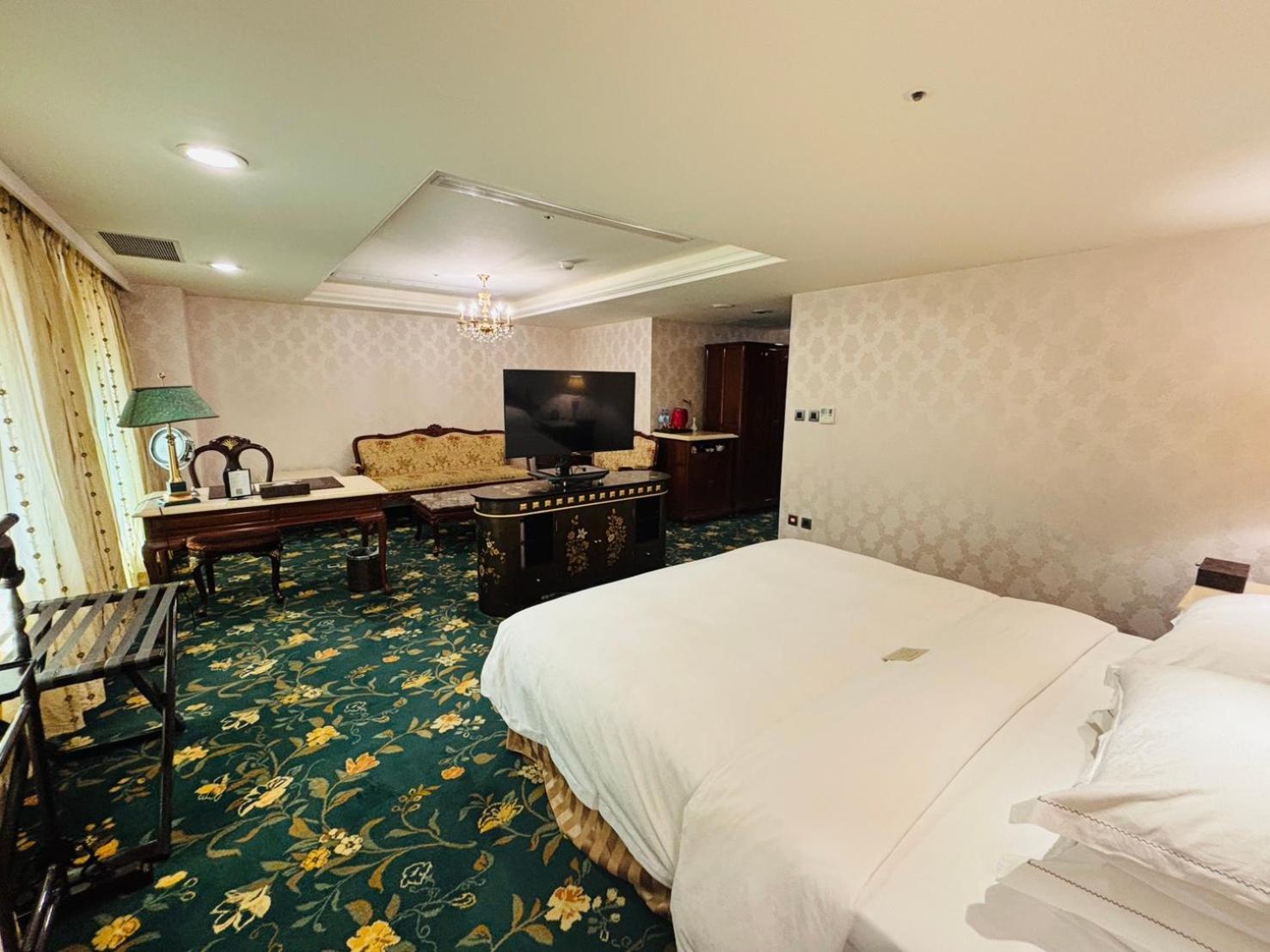 Hotel Royal Seasons ‧ Nanjing W. 4*
