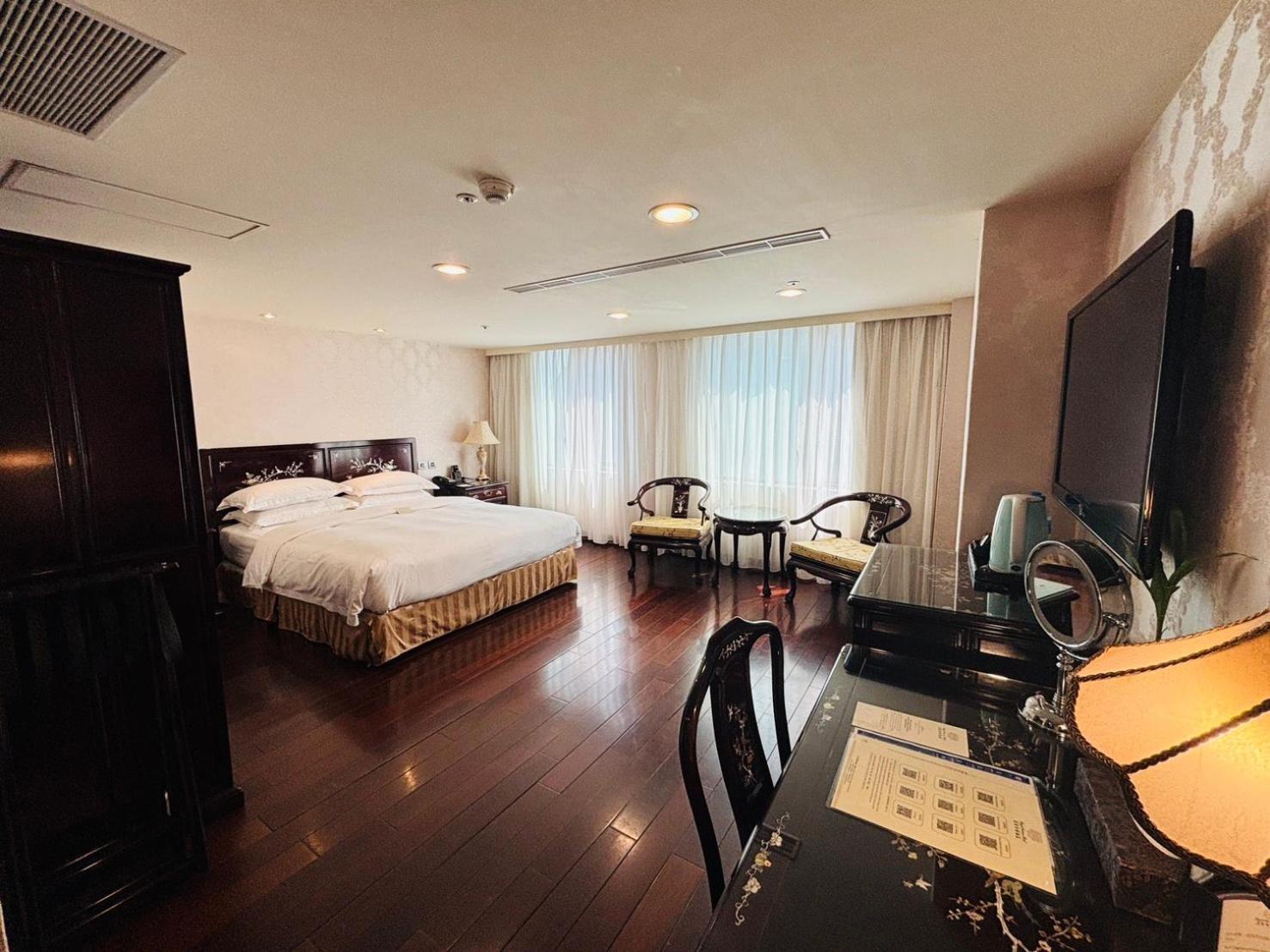 Royal Seasons ‧ Nanjing W. Hotel