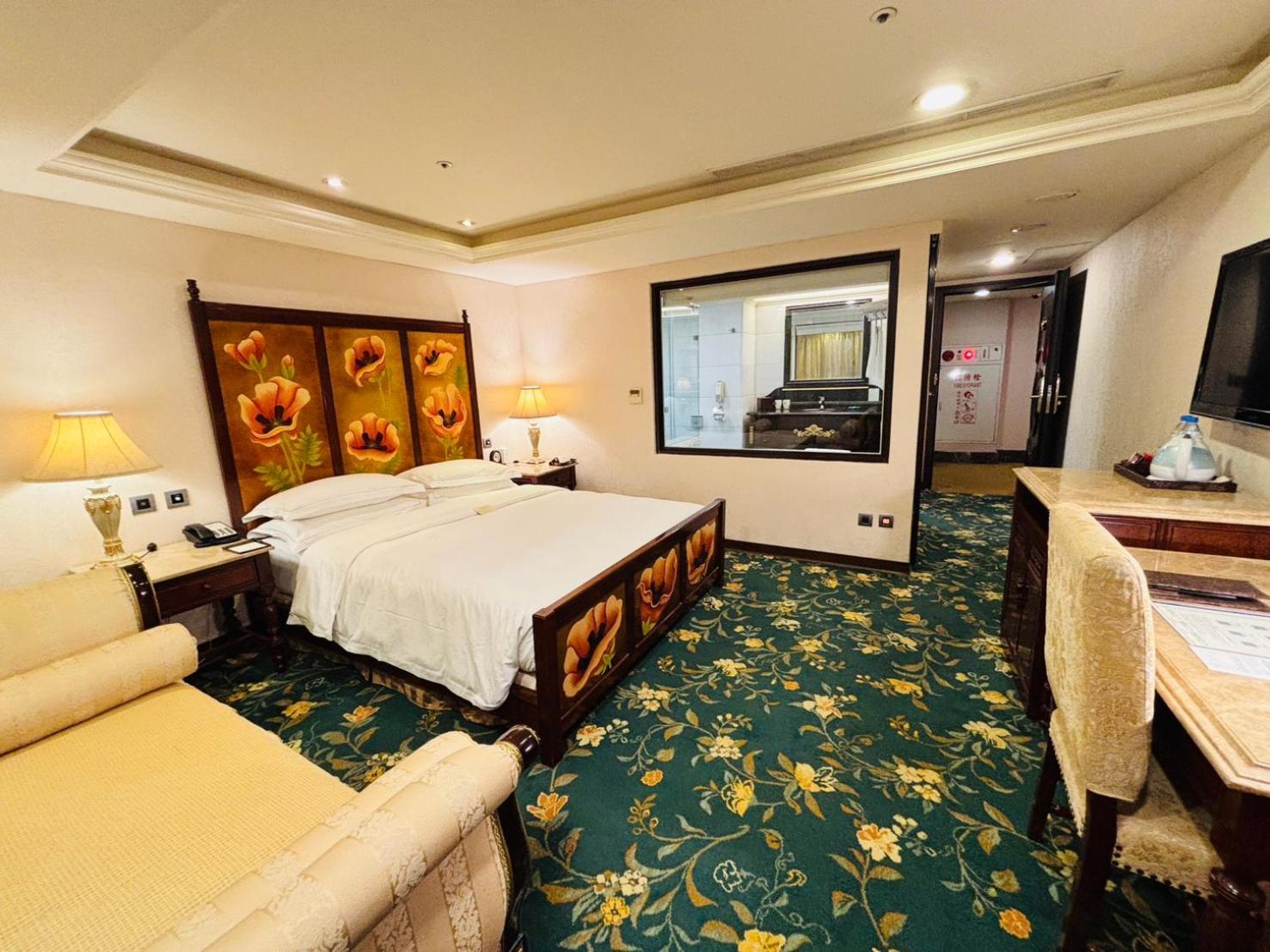 Hotel Royal Seasons ‧ Nanjing W. 4*