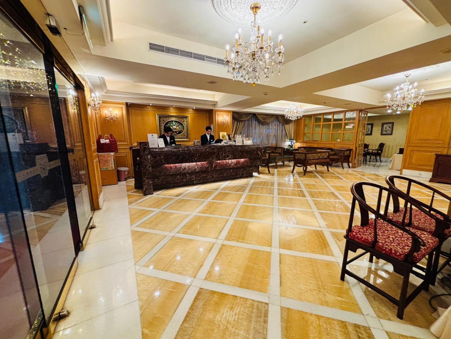Royal Seasons ‧ Nanjing W. Hotel Taipei