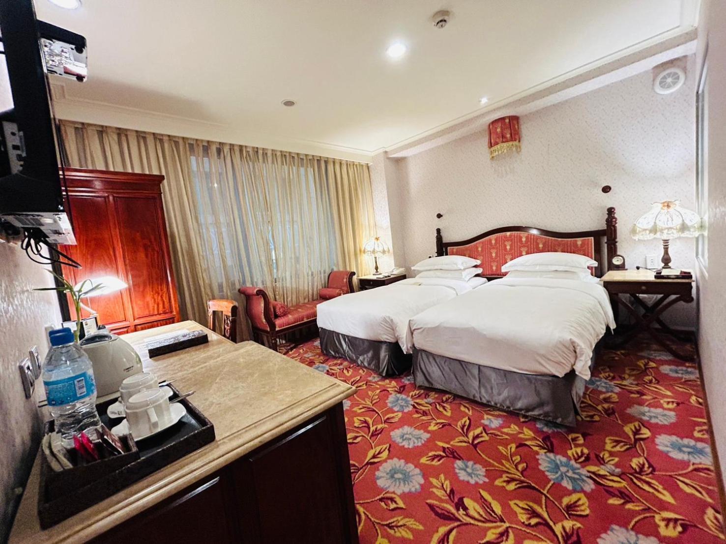 Royal Seasons ‧ Nanjing W. Hotel