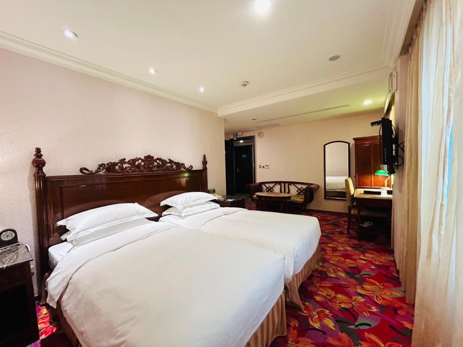 Hotel Royal Seasons ‧ Nanjing W. 4*