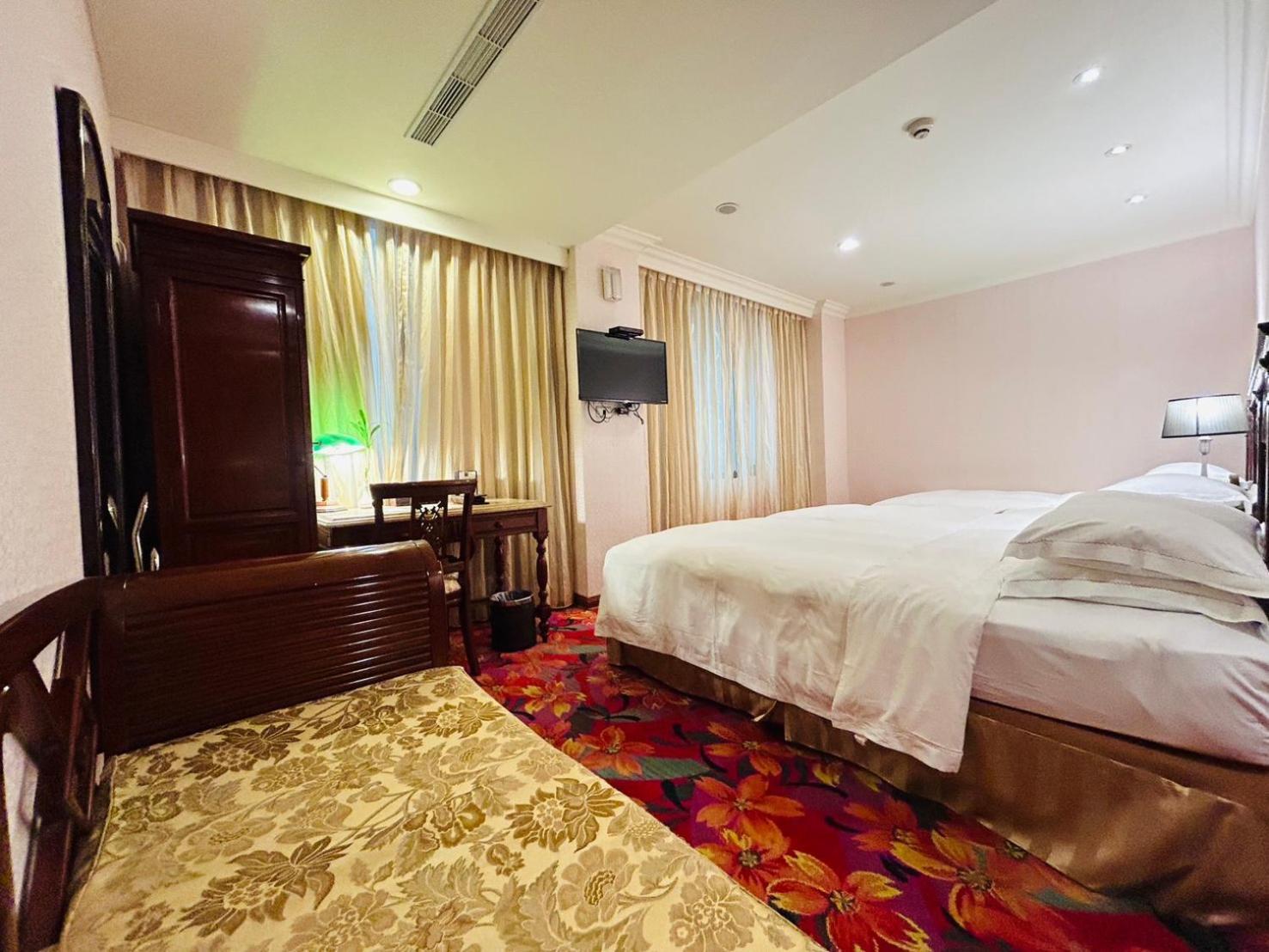 Royal Seasons ‧ Nanjing W. Hotel