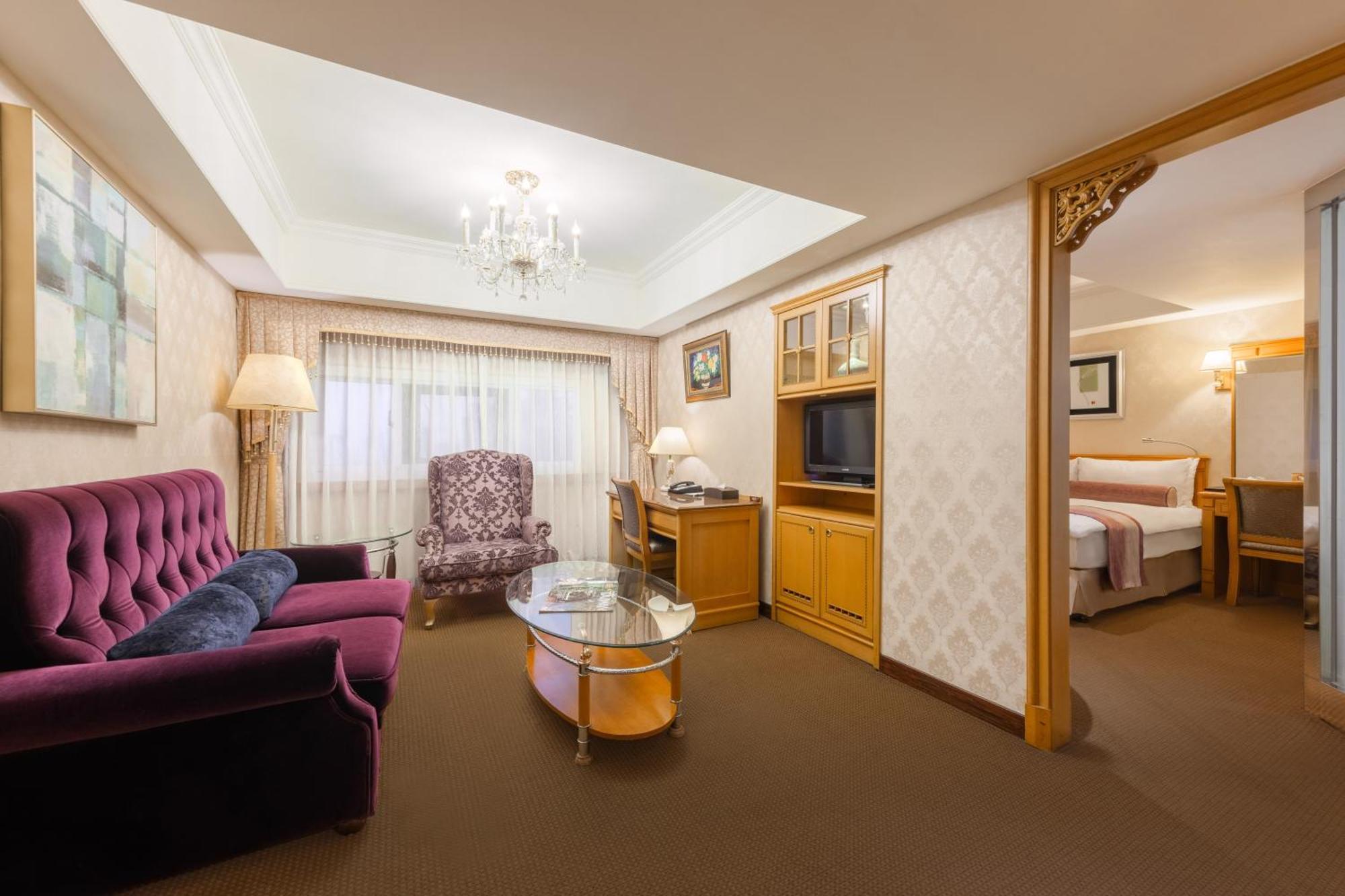 Cosmos Hotel