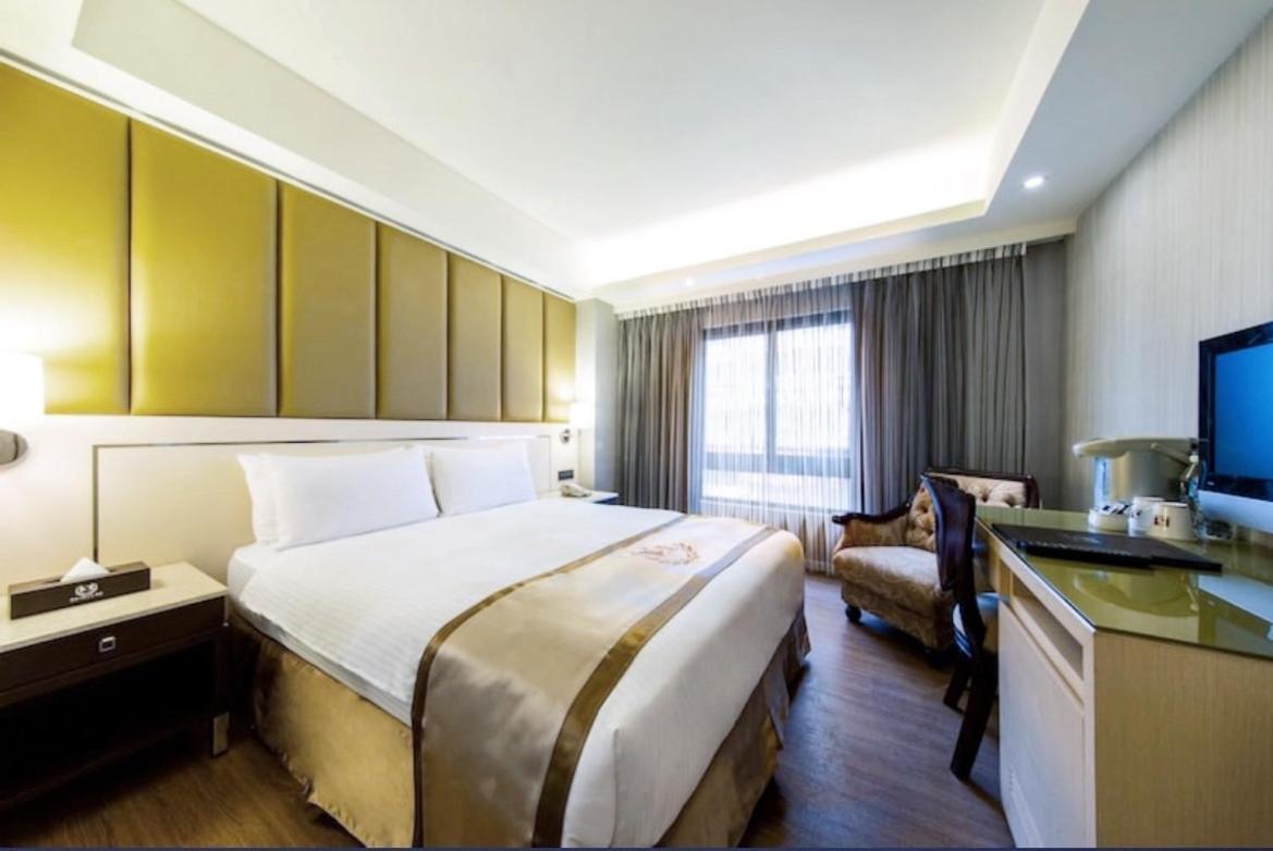 Hopecity Minsheng Hotel Taipei