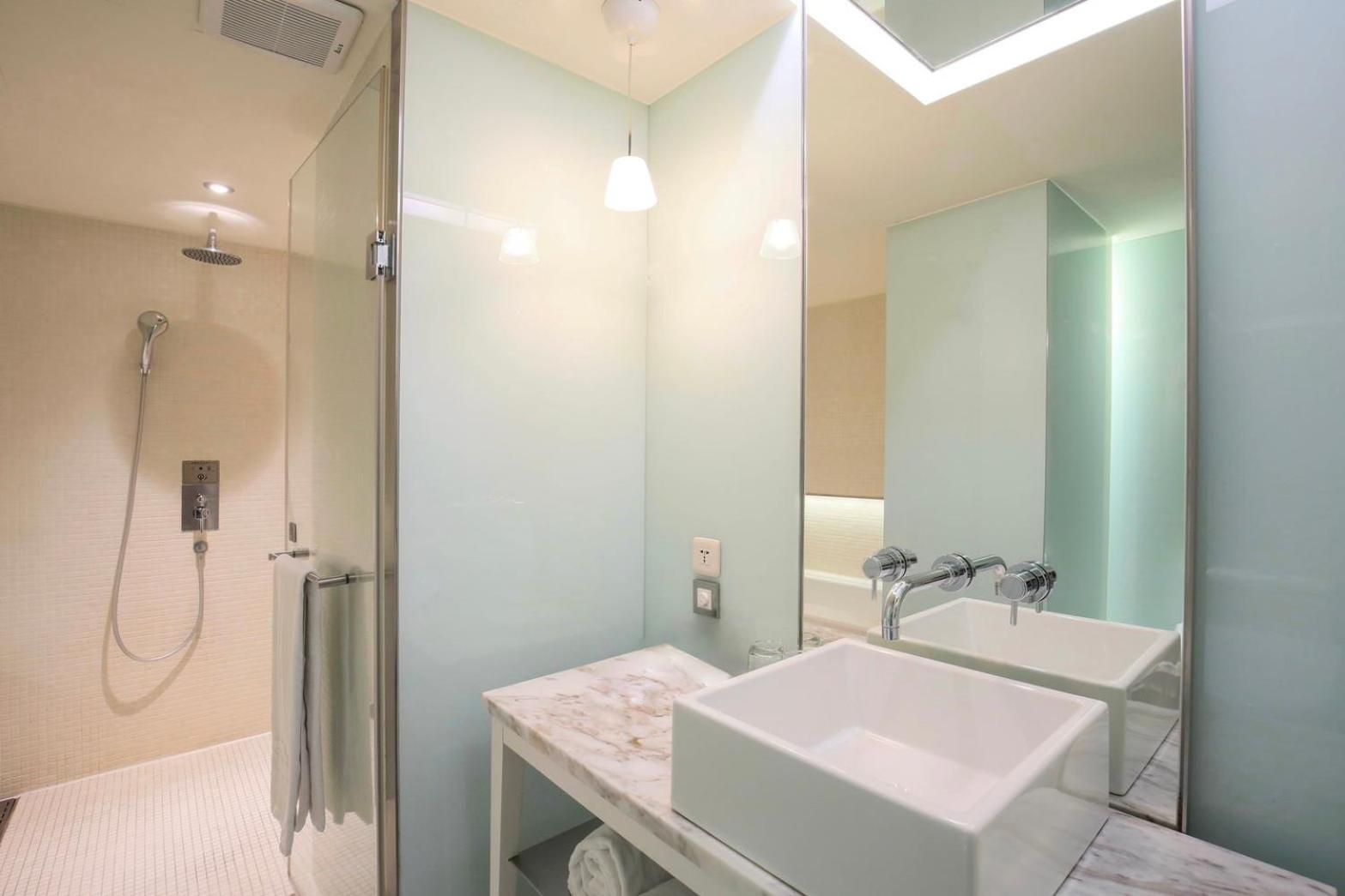 Hotel Ambience 3*