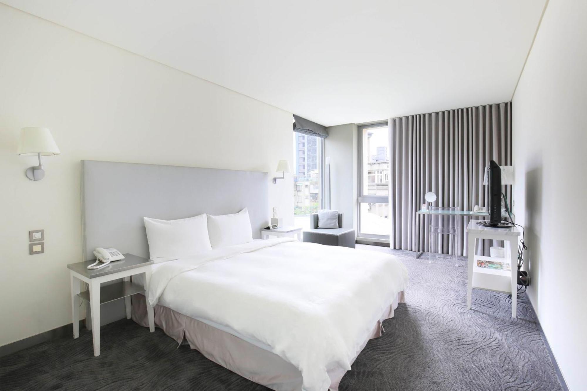 Hotel Ambience 3*