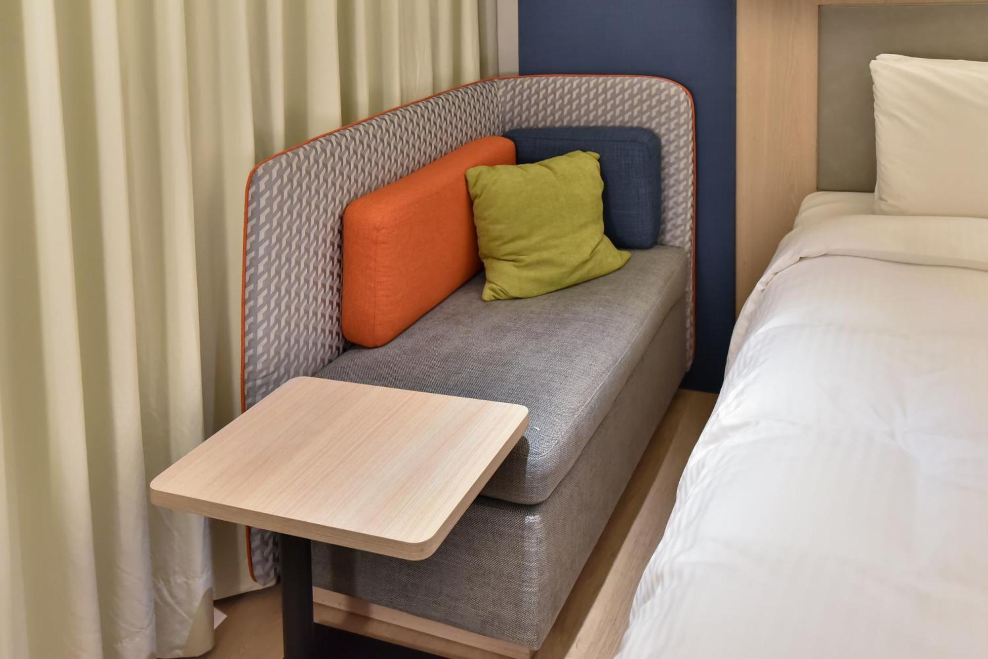 Holiday Inn Express Taipei Train Station By Ihg Hotel 4*