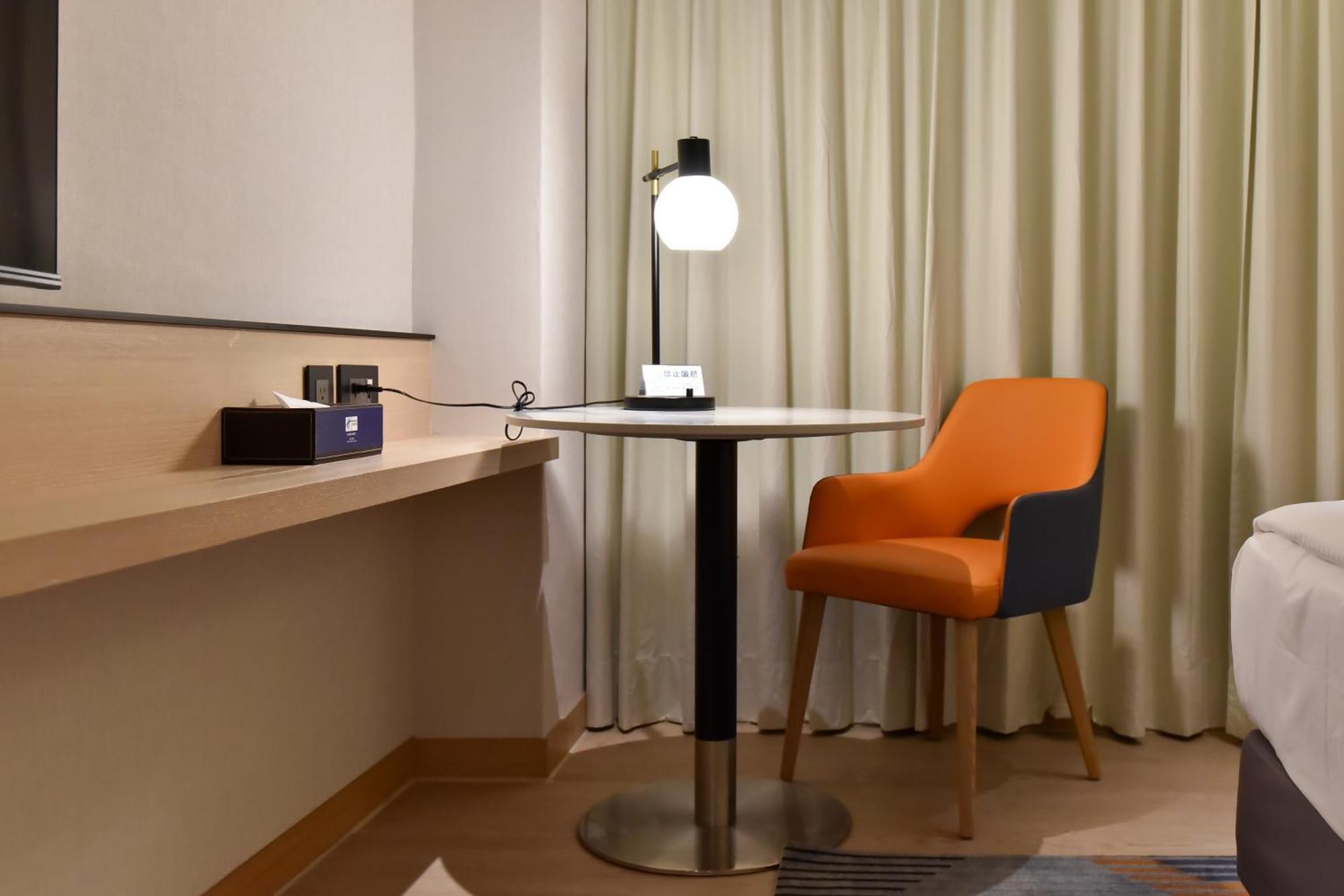 Holiday Inn Express Taipei Train Station By Ihg Hotel Taipei