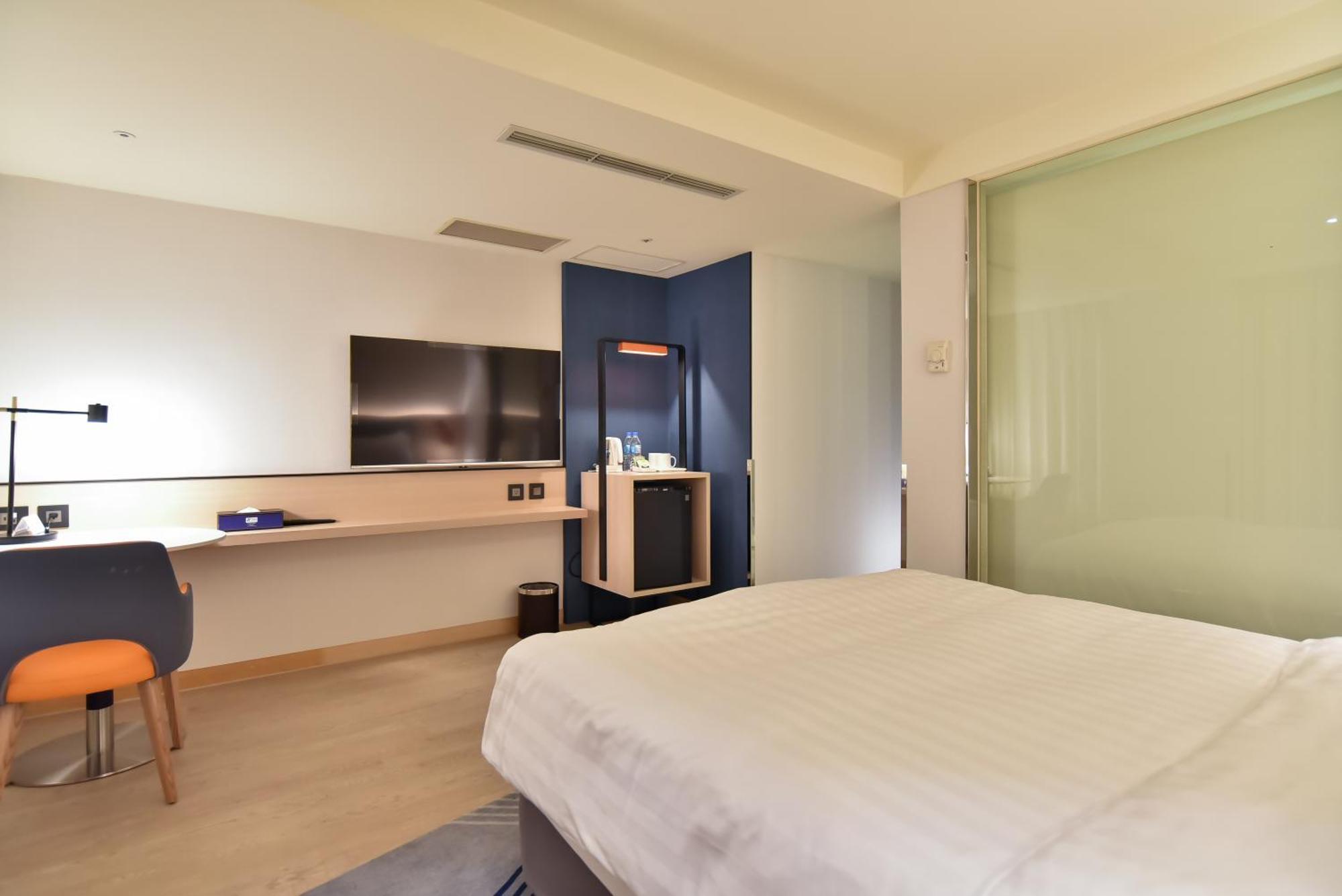 Holiday Inn Express Taipei Train Station By Ihg 4* Taipei