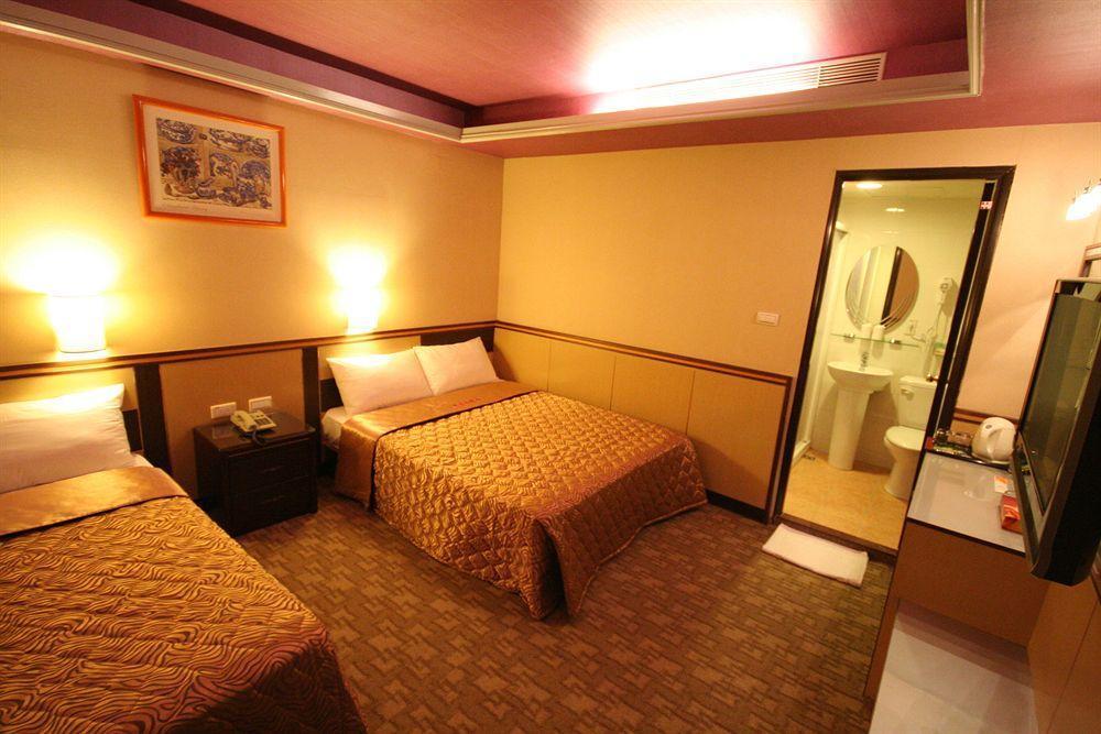 Chair Man Hotel Taipei