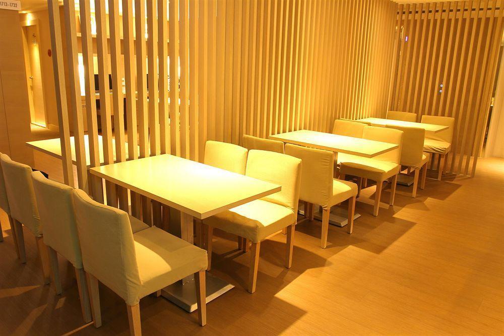 Hotel Wemeet 3*