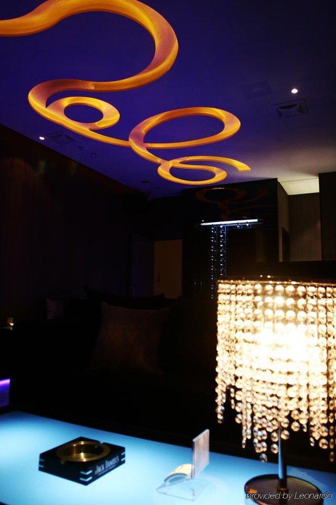 Hotel Eight Zone 4*
