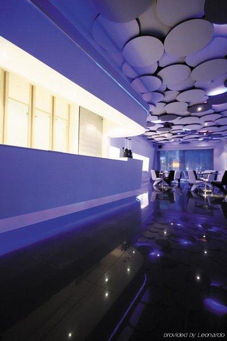 Hotel Eight Zone