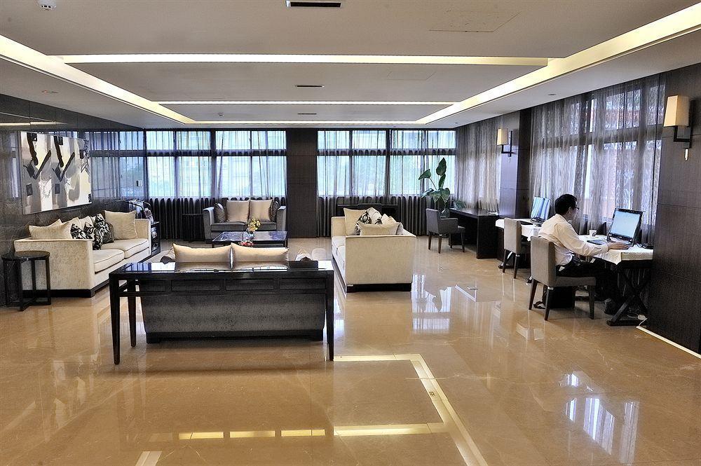 Longbon Beitou 4*