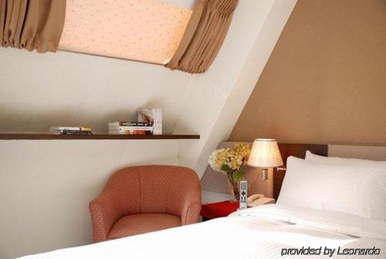 New World Hotel 3*