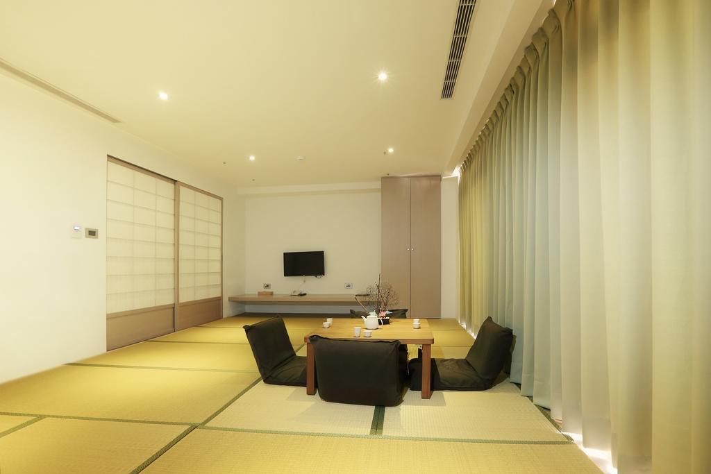 Mellow Fields Inn 4*