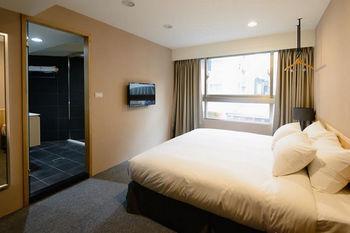Check Nanjing 4*