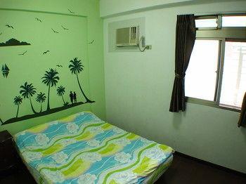 Jv's Hotel 2*