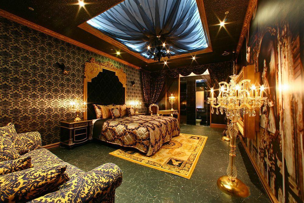 Sato Castle Motel 4*