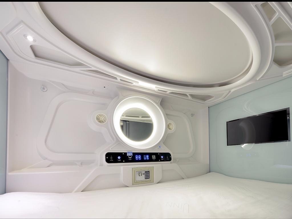 Hostel Uinn Travel *