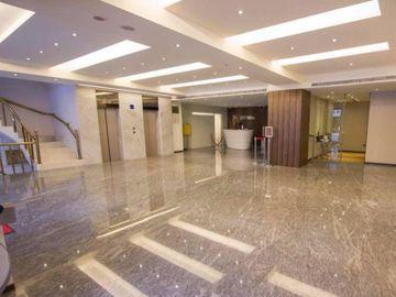 City Hotel
