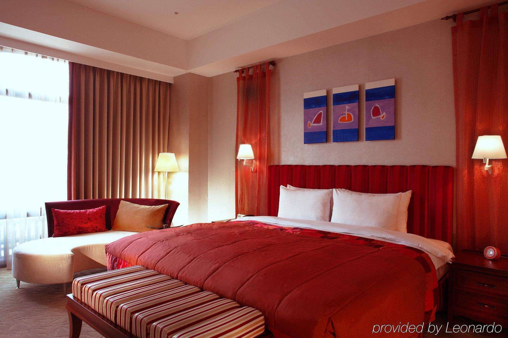Grand Victoria Hotel