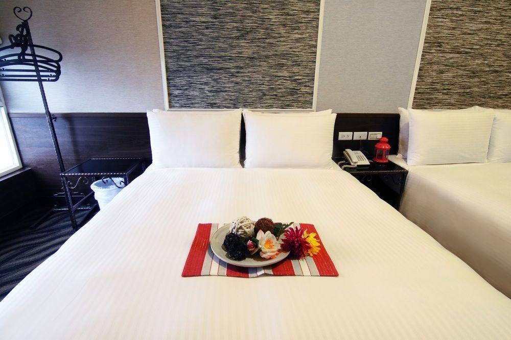 6 - Ximen Hotel
