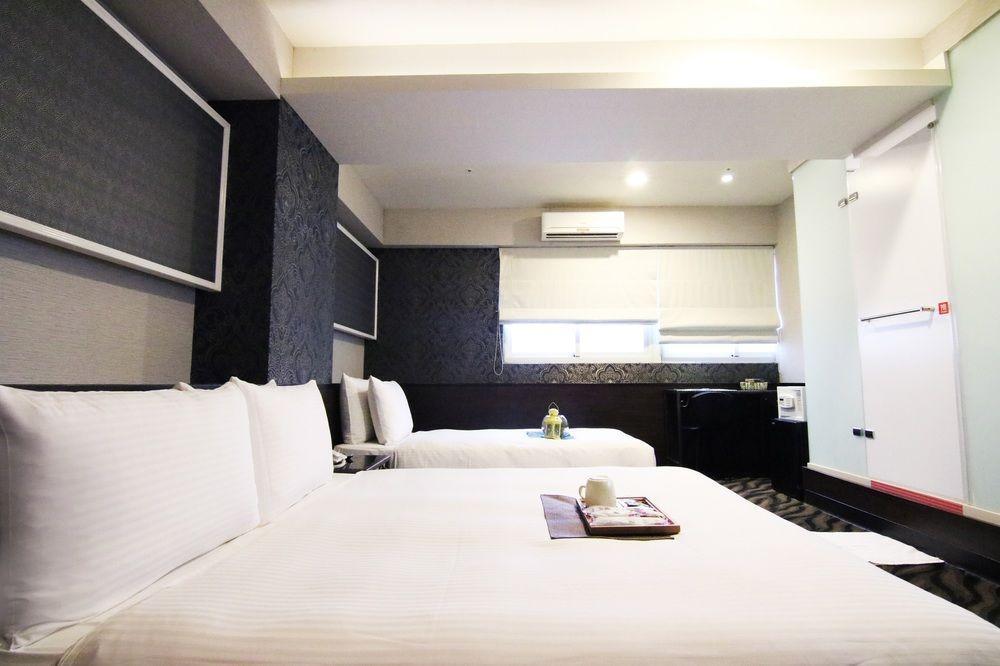 6 - Ximen Hotel