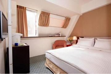 New World Hotel 3*