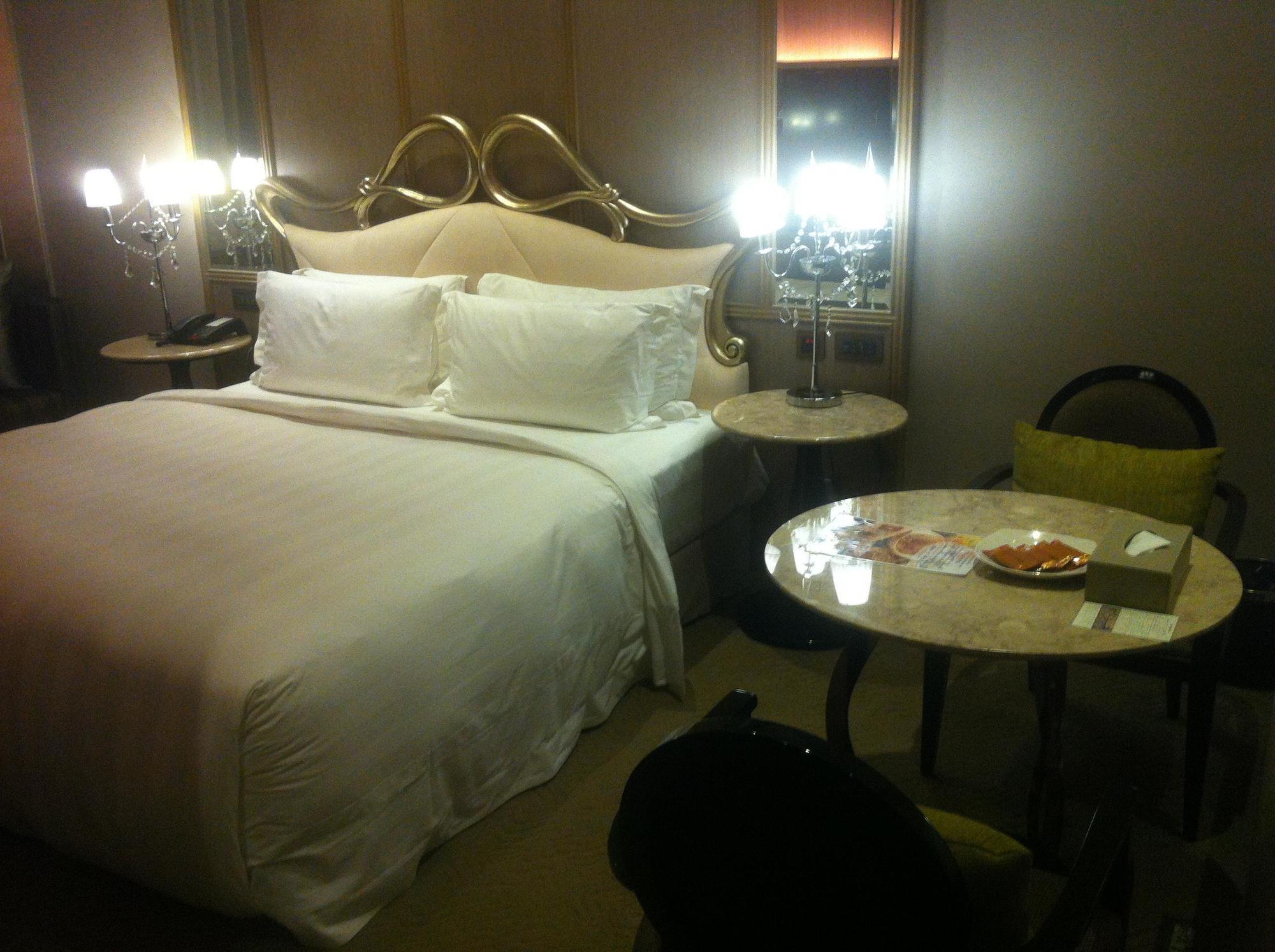 - Nandong 4* Taipei