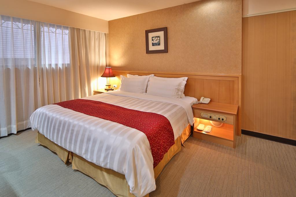 Dahshin Hotel 3*