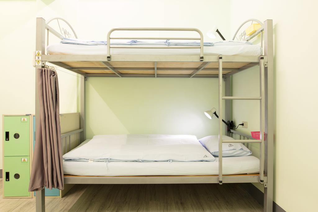Hostel On My Way -