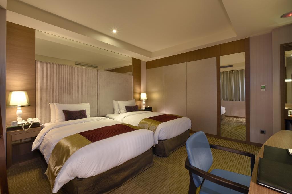 Hotel World Mai - Nanjing 3*