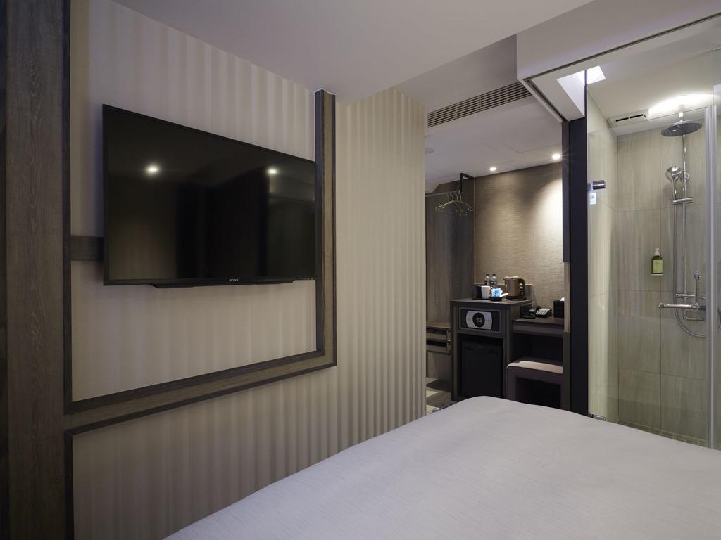 At Ximen Hotel