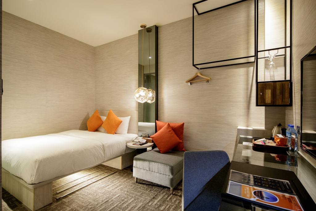 Hotel Via Station 3*