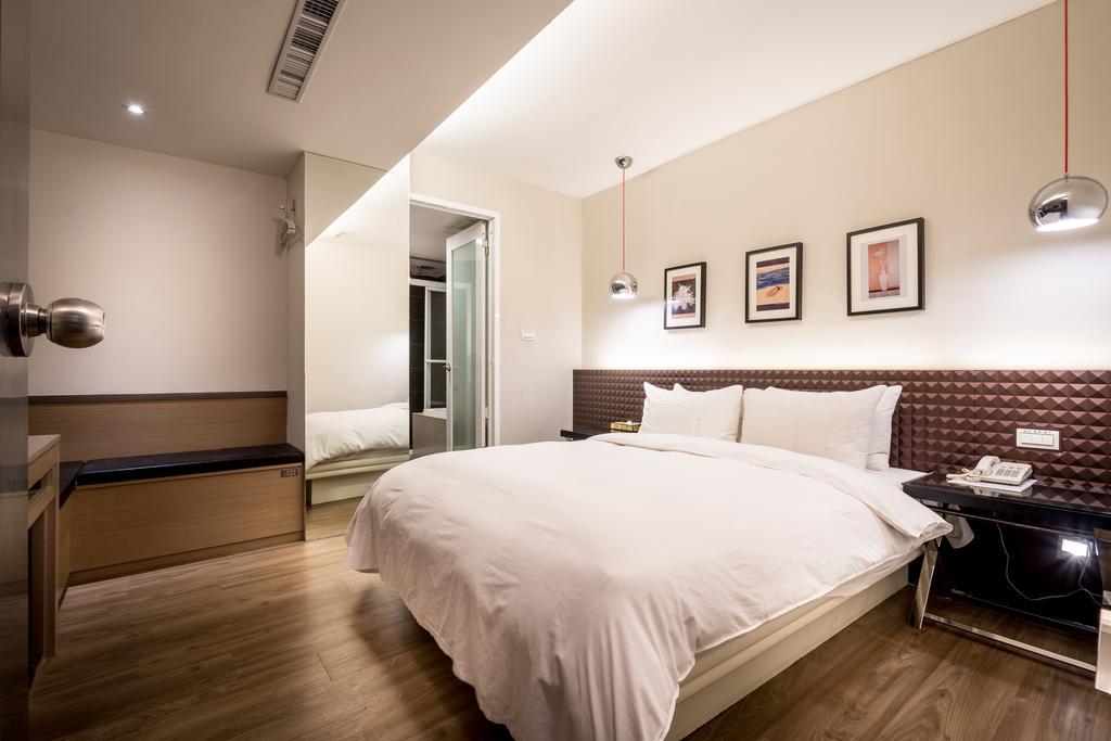 Royal Garden Hotel 3*