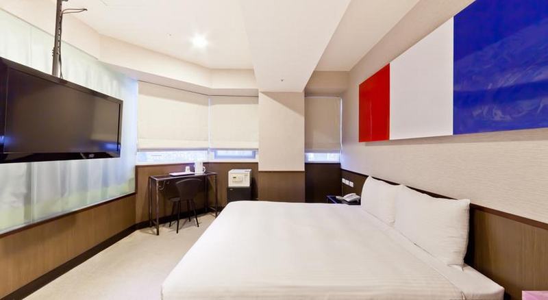 6 - Ximen Hotel