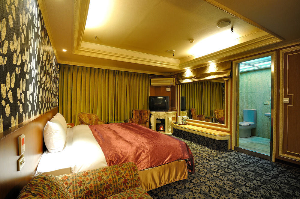 友愛金色商旅golden Age Inn 4*