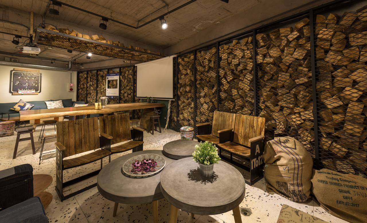 Beimen Wow Poshtel * Taipei