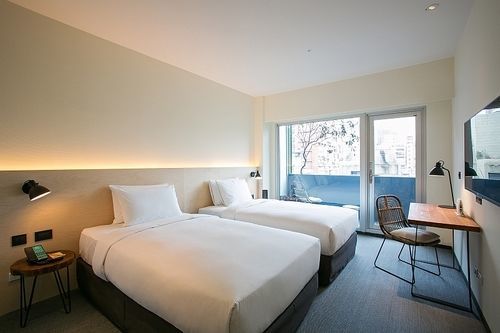 Hotel Amba Zhongshan 4*