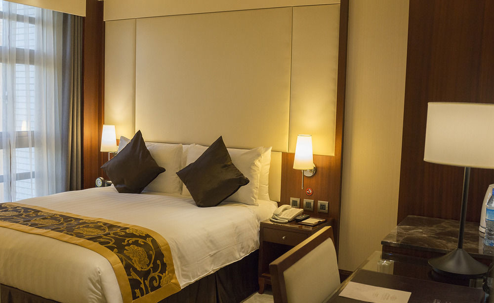 Taipei City Hotel 4*