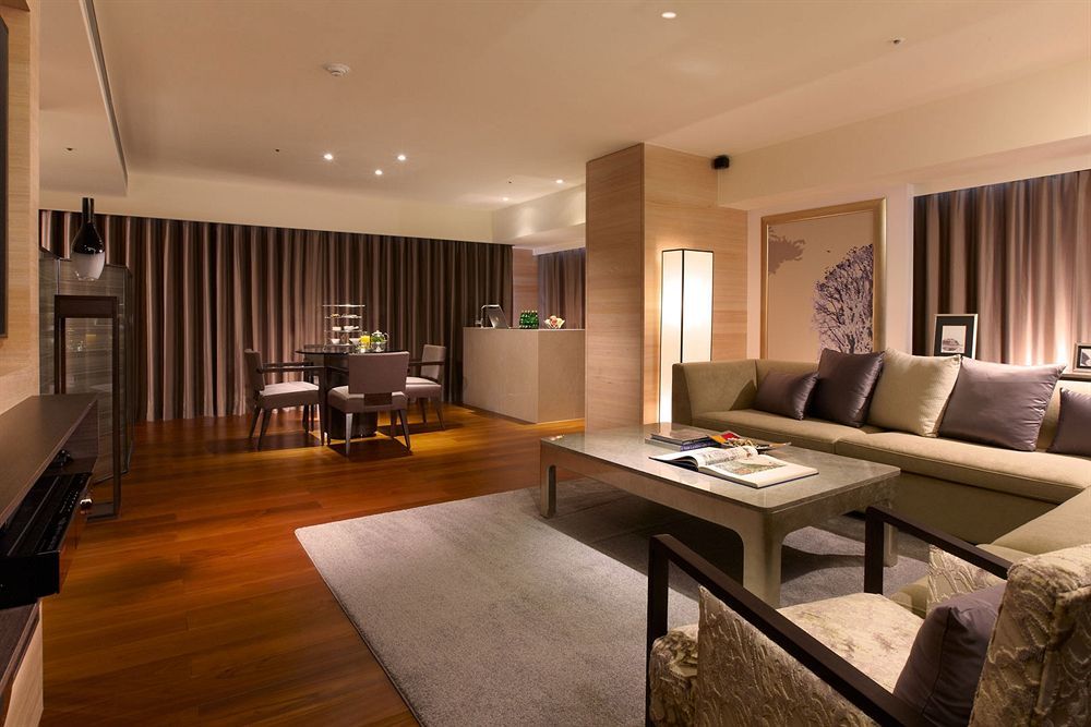 Cozzi Minsheng Hotel