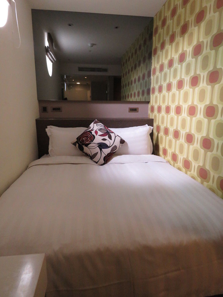 Check Xinyi 3*