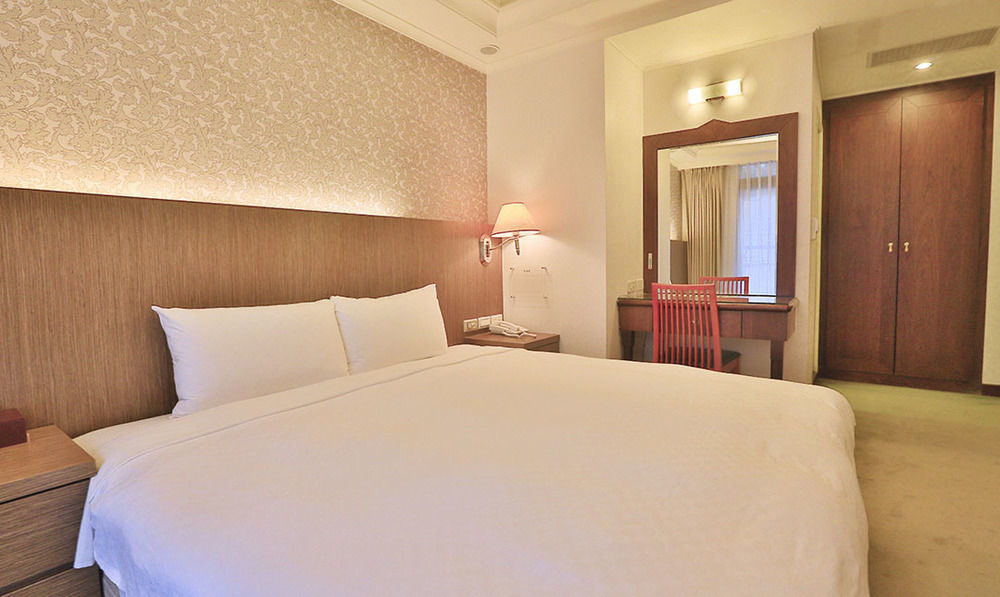 Good Life - Chunlai Hotel 2*