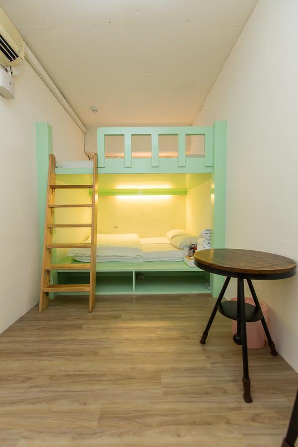 Mr. Lobster's Secret Den Design *
